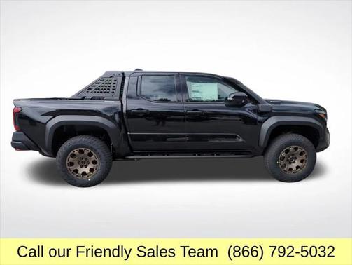 2025 Toyota Tacoma Hybrid Trailhunter