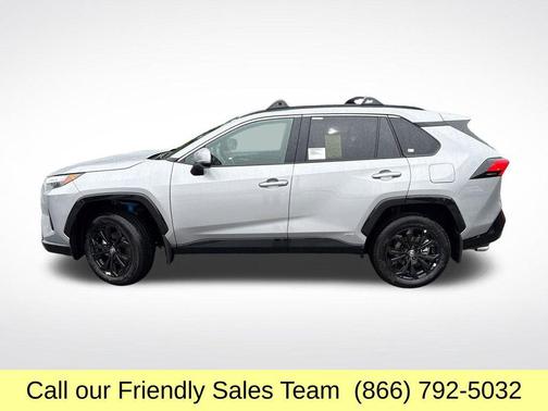 2025 Toyota RAV4 Hybrid SE