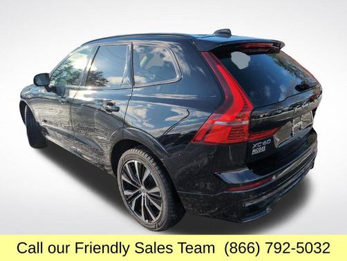 2025 Volvo XC60 B5 Plus