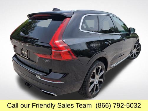 Onyx Black Metallic 2021 Volvo XC60 T5 Inscription