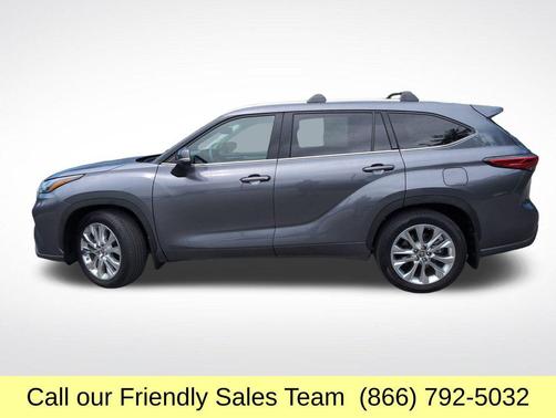 Magnetic Gray Metallic 2023 Toyota Highlander Limited