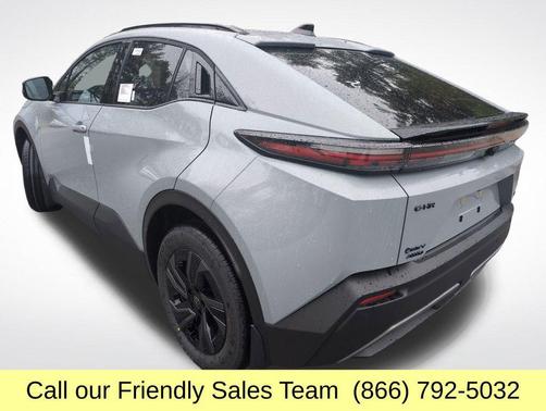 Cement 2026 Toyota C-HR SE
