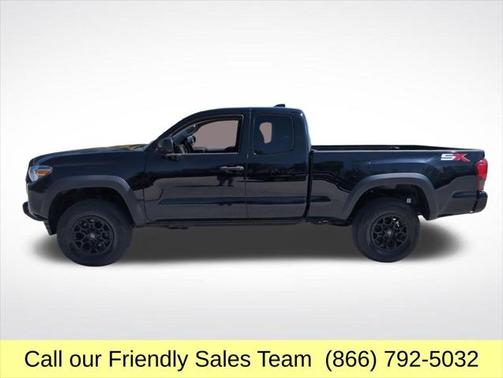 2022 Toyota Tacoma SR