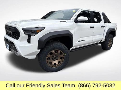 2025 Toyota Tacoma Hybrid Trailhunter