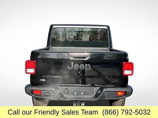 2024 Jeep Gladiator Sport