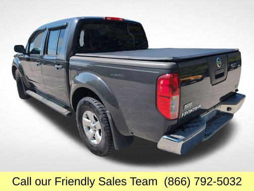 Night Armor Pearl/Mica 2012 Nissan Frontier SV