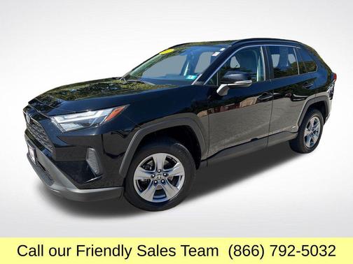 2022 Toyota RAV4 Hybrid XLE