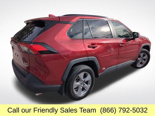 2022 Toyota RAV4 Hybrid XLE