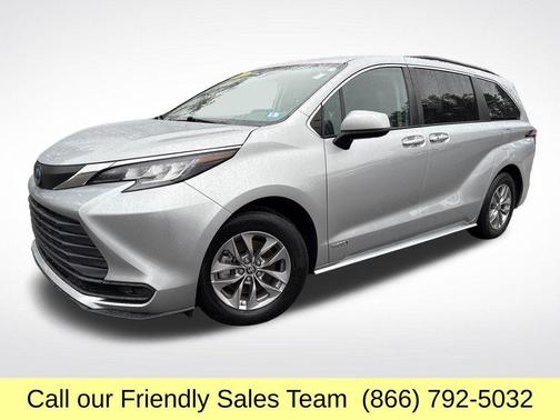 2021 Toyota Sienna LE