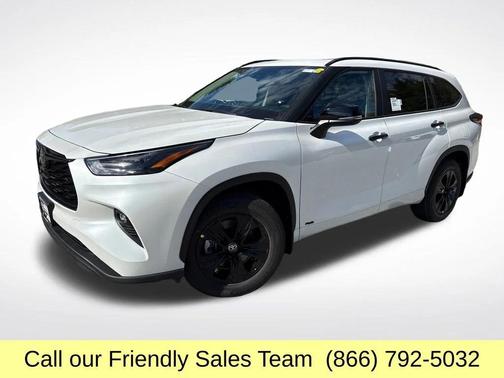 2025 Toyota Highlander Hybrid XLE