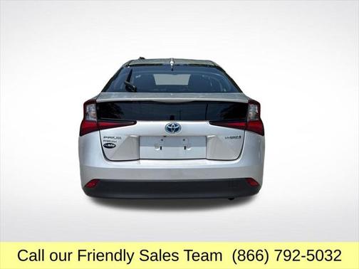 2021 Toyota Prius LE