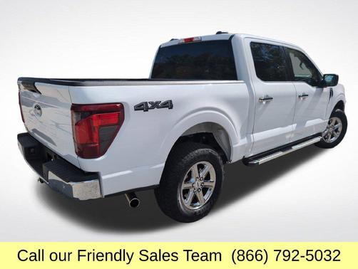 Oxford White 2025 Ford F-150 XLT
