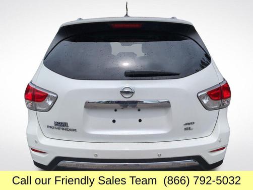 Pearl White 2015 Nissan Pathfinder SL