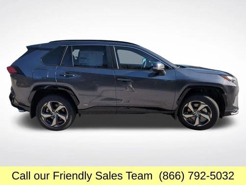 2025 Toyota RAV4 Hybrid SE