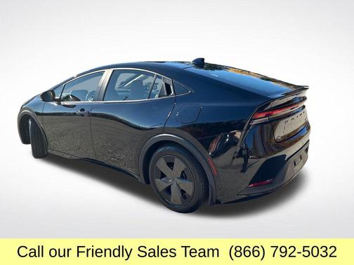 2023 Toyota Prius LE