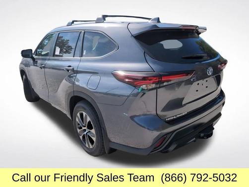 2025 Toyota Highlander XLE
