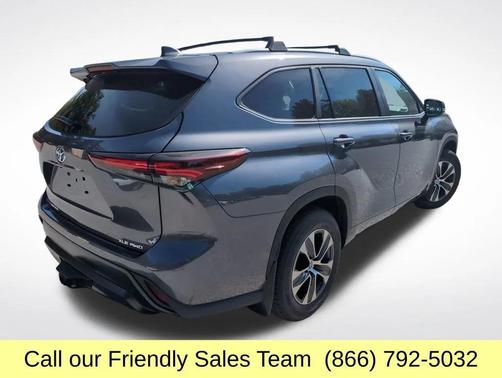 2025 Toyota Highlander XLE