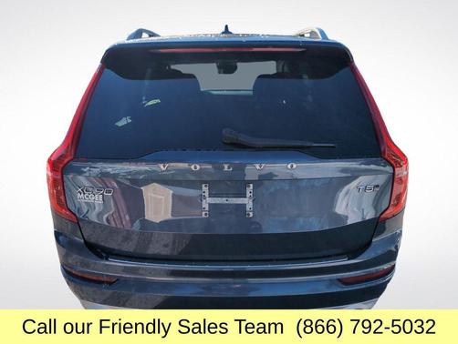 2018 Volvo XC90 T5 Momentum