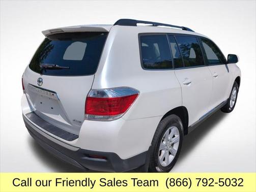 2013 Toyota Highlander SE