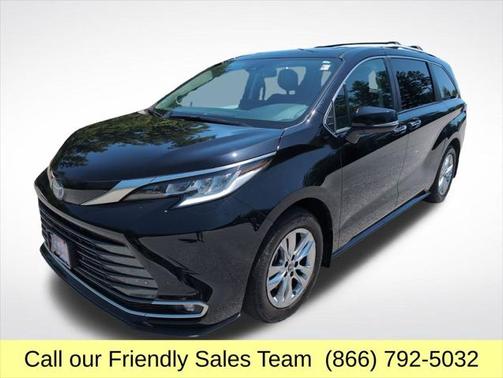 2024 Toyota Sienna Limited 7-Passenger