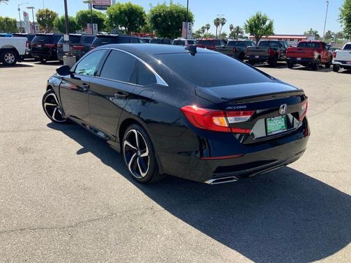 Crystal Black Pearl 2022 Honda Accord Sport SE 1.5T