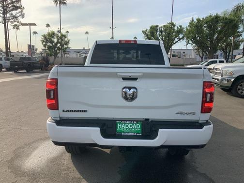 2024 RAM 2500 Laramie Crew Cab 4x4 6'4' Box