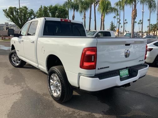 2024 RAM 2500 Laramie Crew Cab 4x4 6'4' Box