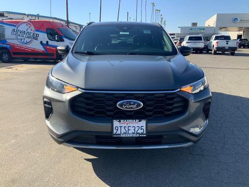 Gray Metallic 2025 Ford Escape ST-Line