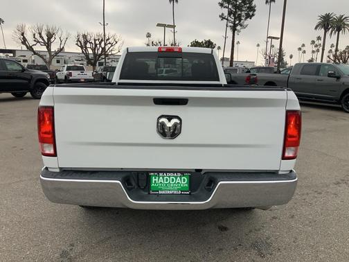 2019 RAM 1500 SLT