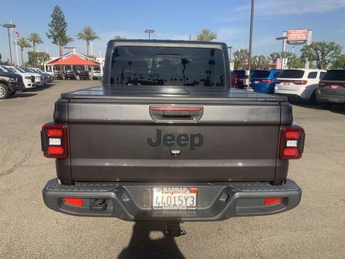 Granite Crystal Metallic Clearcoat 2020 Jeep Gladiator Sport S