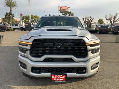 2026 RAM 2500 Limited Crew Cab 4x4 6'4' Box