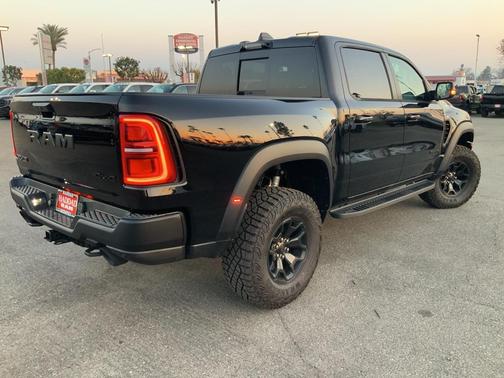 2026 RAM 1500 RHO Crew Cab 4x4 5'7' Box