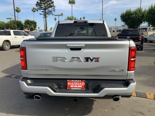 Silver Zynith 2026 RAM 1500 ST