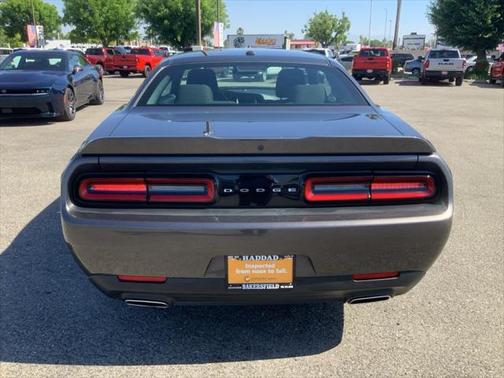 2022 Dodge Challenger SXT