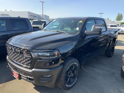 2026 RAM 1500 Warlock Crew Cab 4x4 5'7' Box