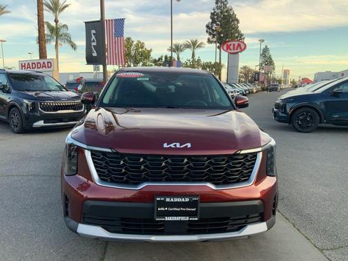 2025 Kia Sorento LX