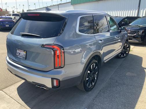 2023 Kia Telluride SX
