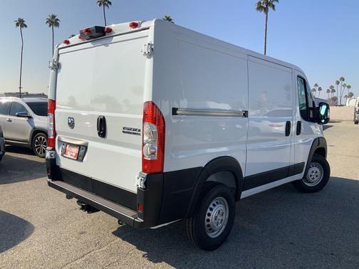 2026 RAM ProMaster 1500 Low Roof