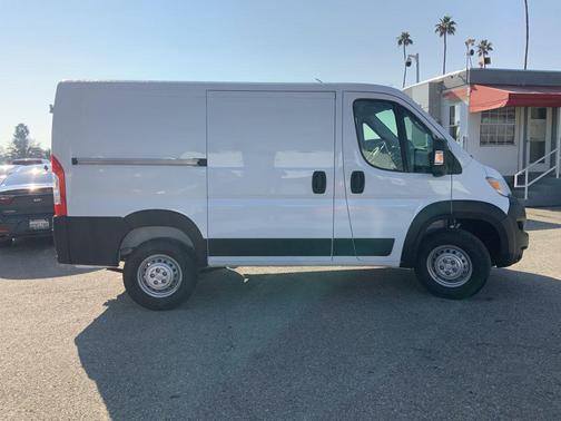 2026 RAM ProMaster 1500 Low Roof