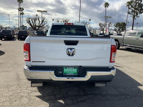 2024 RAM 3500 Big Horn Crew Cab 4x4 8' Box