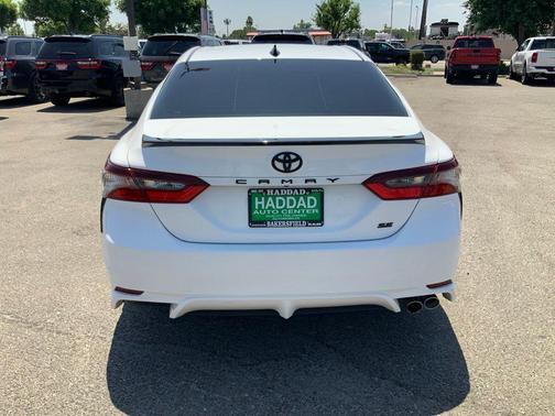 Ice 2023 Toyota Camry SE