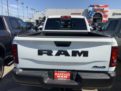 2025 RAM 2500 Tradesman Crew Cab 4x4 6'4' Box