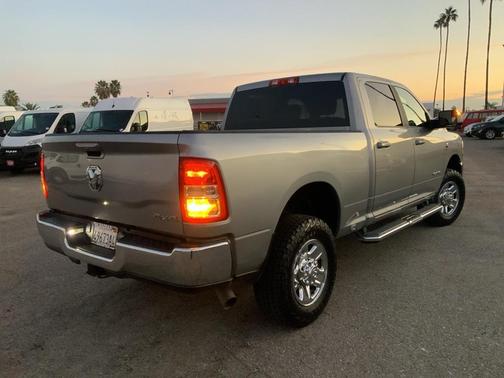 2021 RAM 2500 Big Horn Crew Cab 4x4 6'4' Box