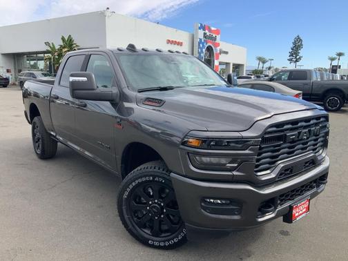 2025 RAM 2500 Big Horn Crew Cab 4x4 6'4' Box