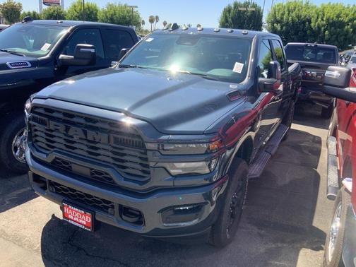 2025 RAM 2500 Big Horn Crew Cab 4x4 6'4' Box