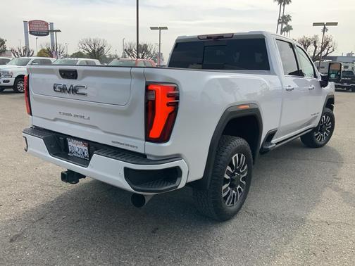 2024 GMC Sierra 2500 Denali Ultimate