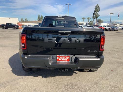 2026 RAM 3500 Tradesman Crew Cab 4x4 8' Box