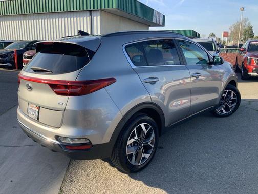 2022 Kia Sportage EX