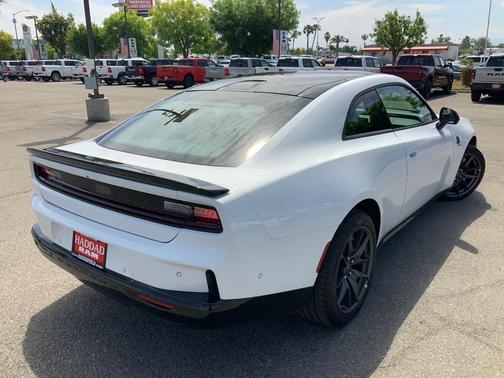 2024 Dodge Charger R/T Scat Pack