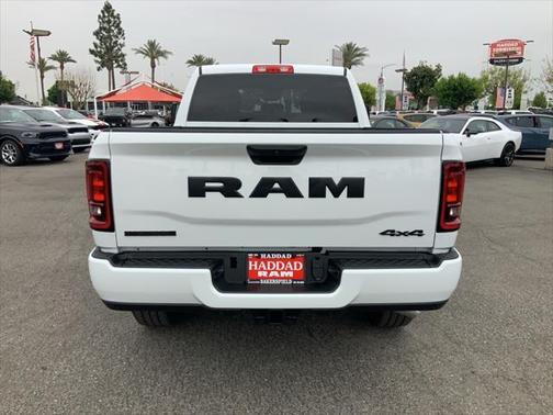2025 RAM 3500 Big Horn Crew Cab 4x4 6'4' Box